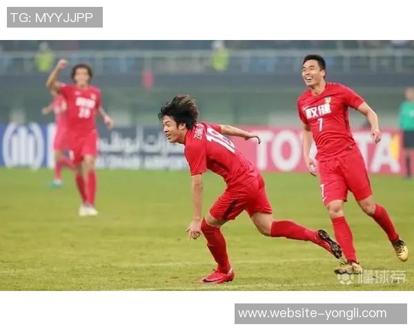 全北现代与天津权健的巅峰对决展现中超联赛的激情与魅力